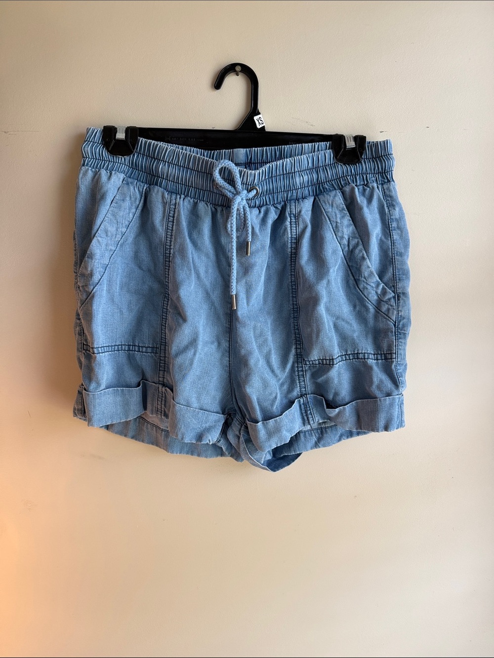 Universal Thread Shorts
